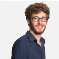 Dr. Roberto Sánchez